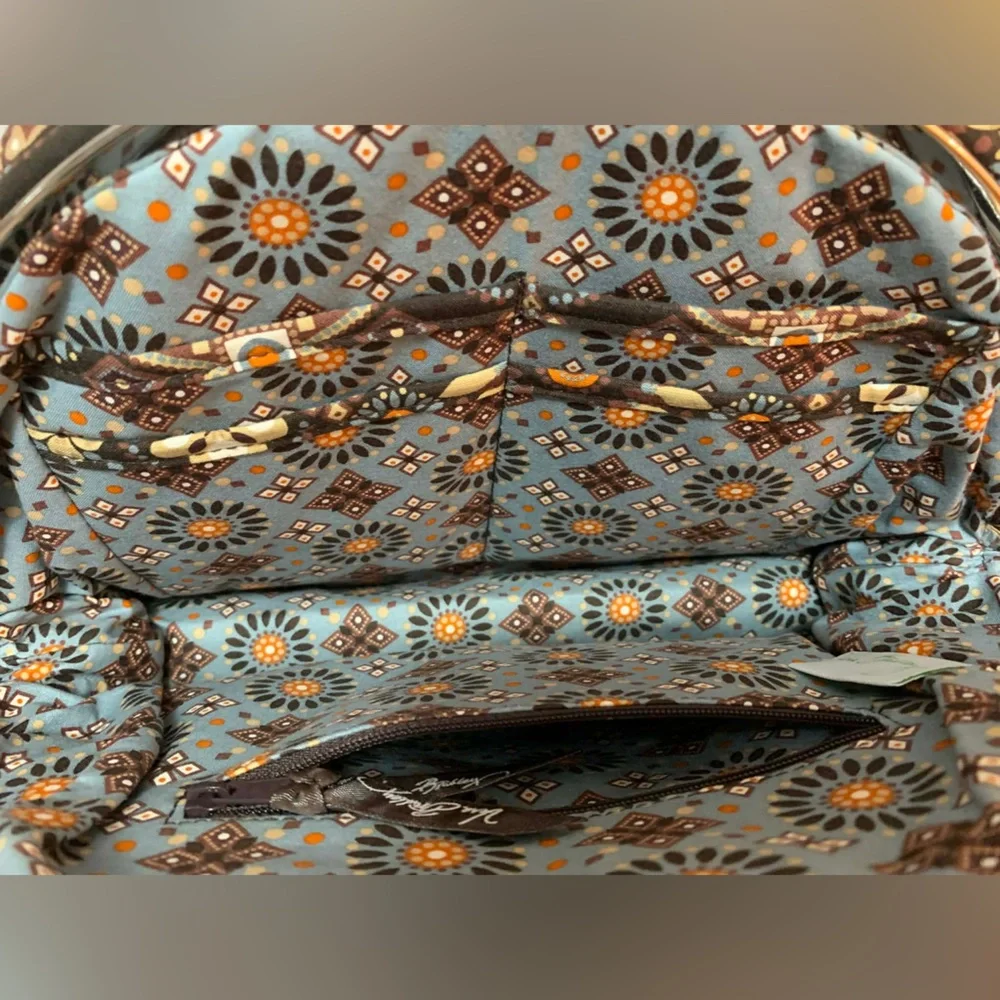 Vera Bradley Shoulder Bag with Retired Canyon Pattern and Kiss-Lock Closure - Picture 11 of 14